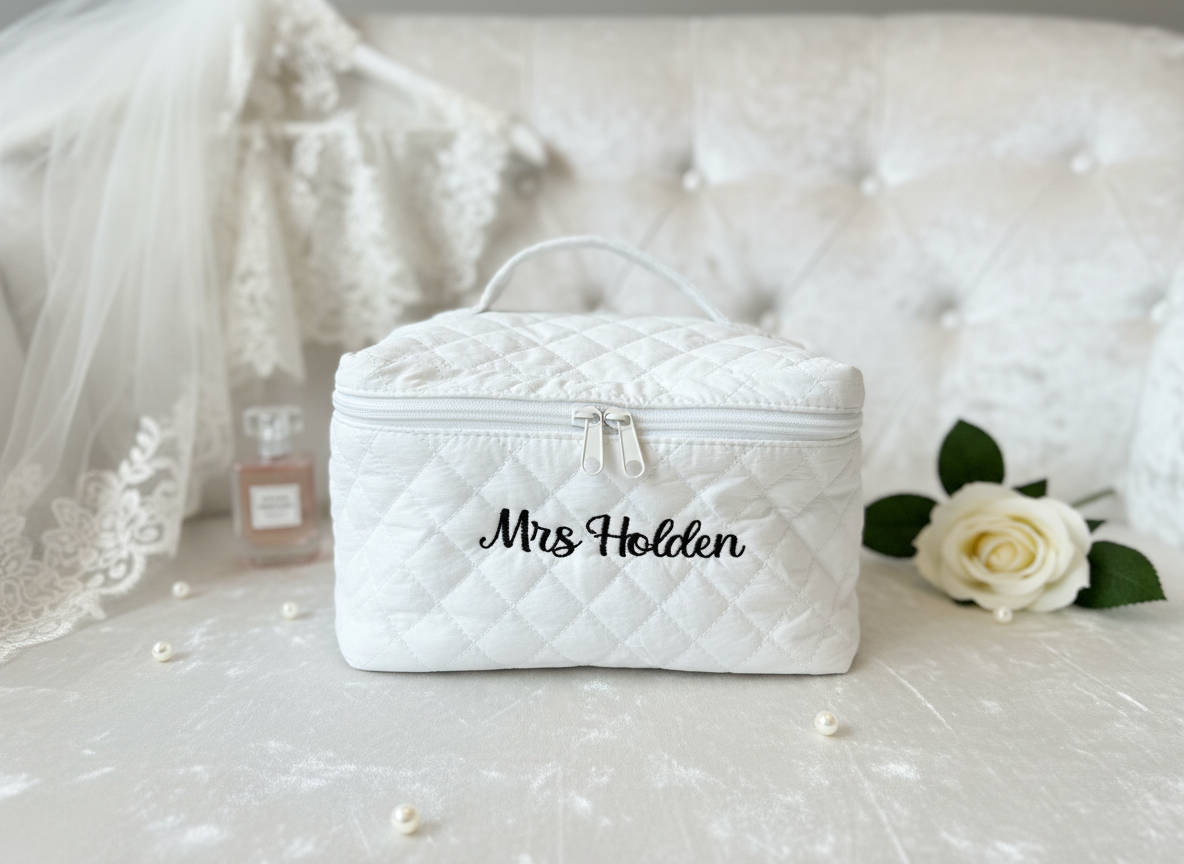 Mrs Makeup Bag 💍