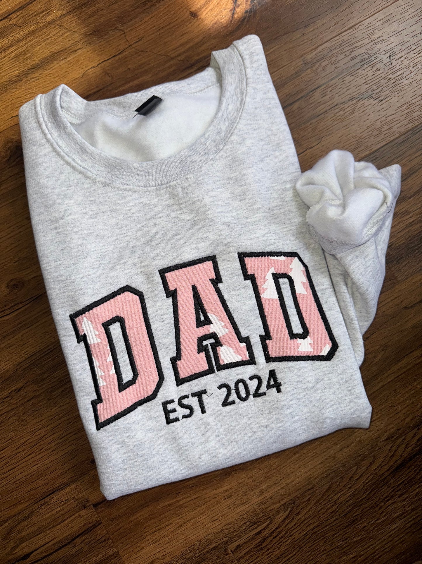 Established MAMA Keepsake Crewneck with Name on Sleeve